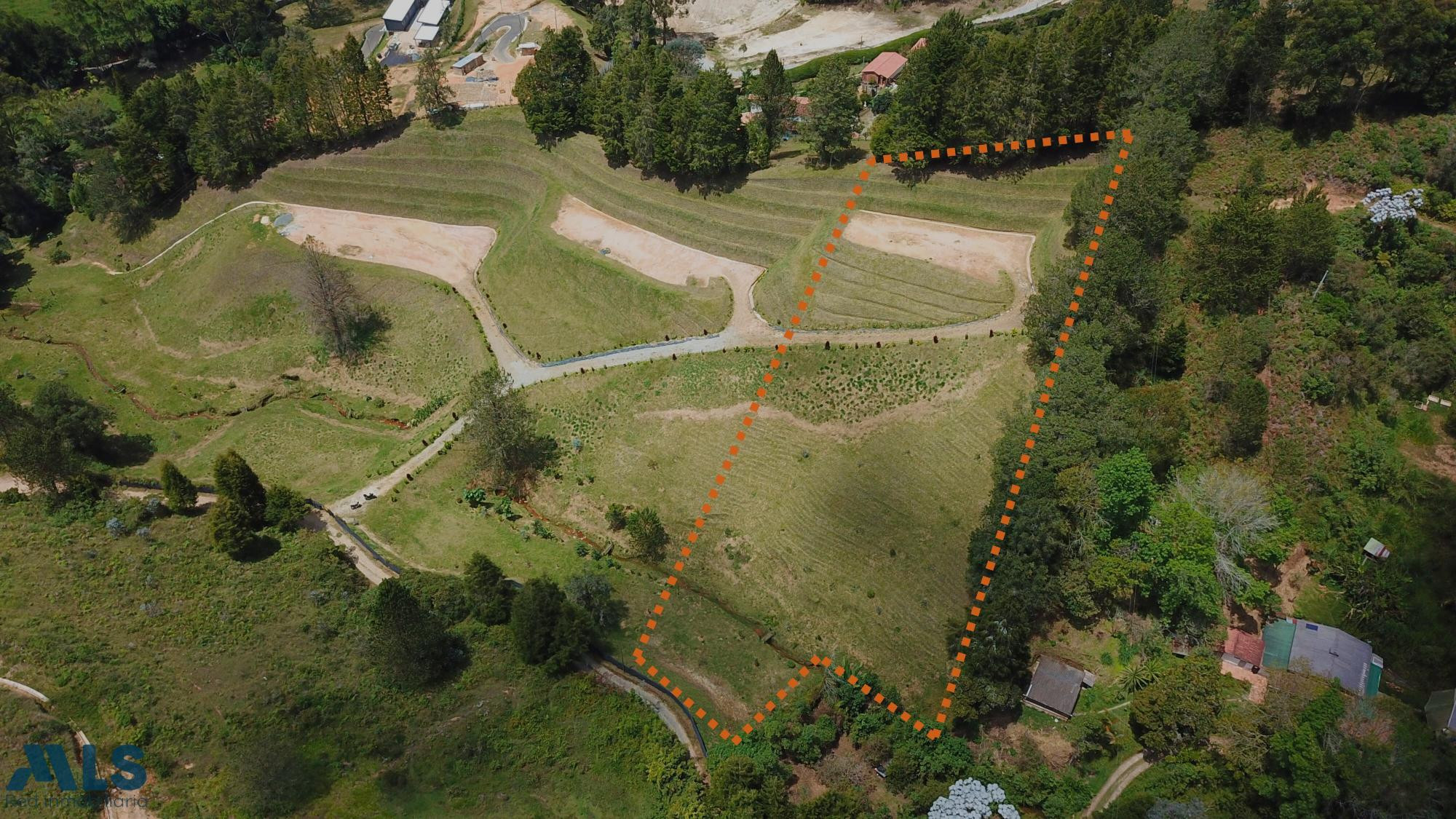 LOTE EN VENTA EN GUARNE CON LINDA VISTA guarne - vereda la clara