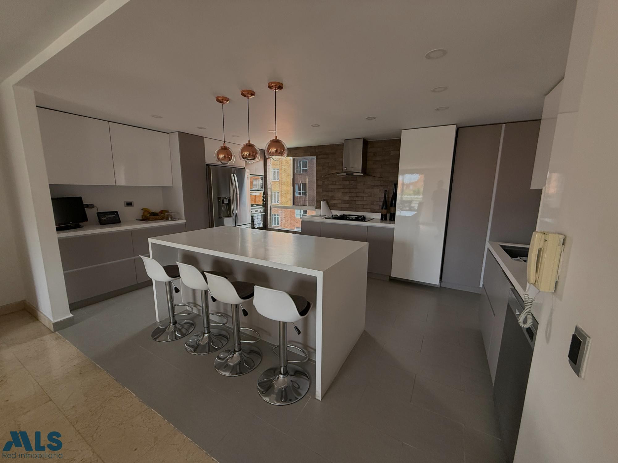 ✨ Penthouse dúplex en La Mota – Ubicación privilegiada, sector plano y tranquilo medellin - la mota