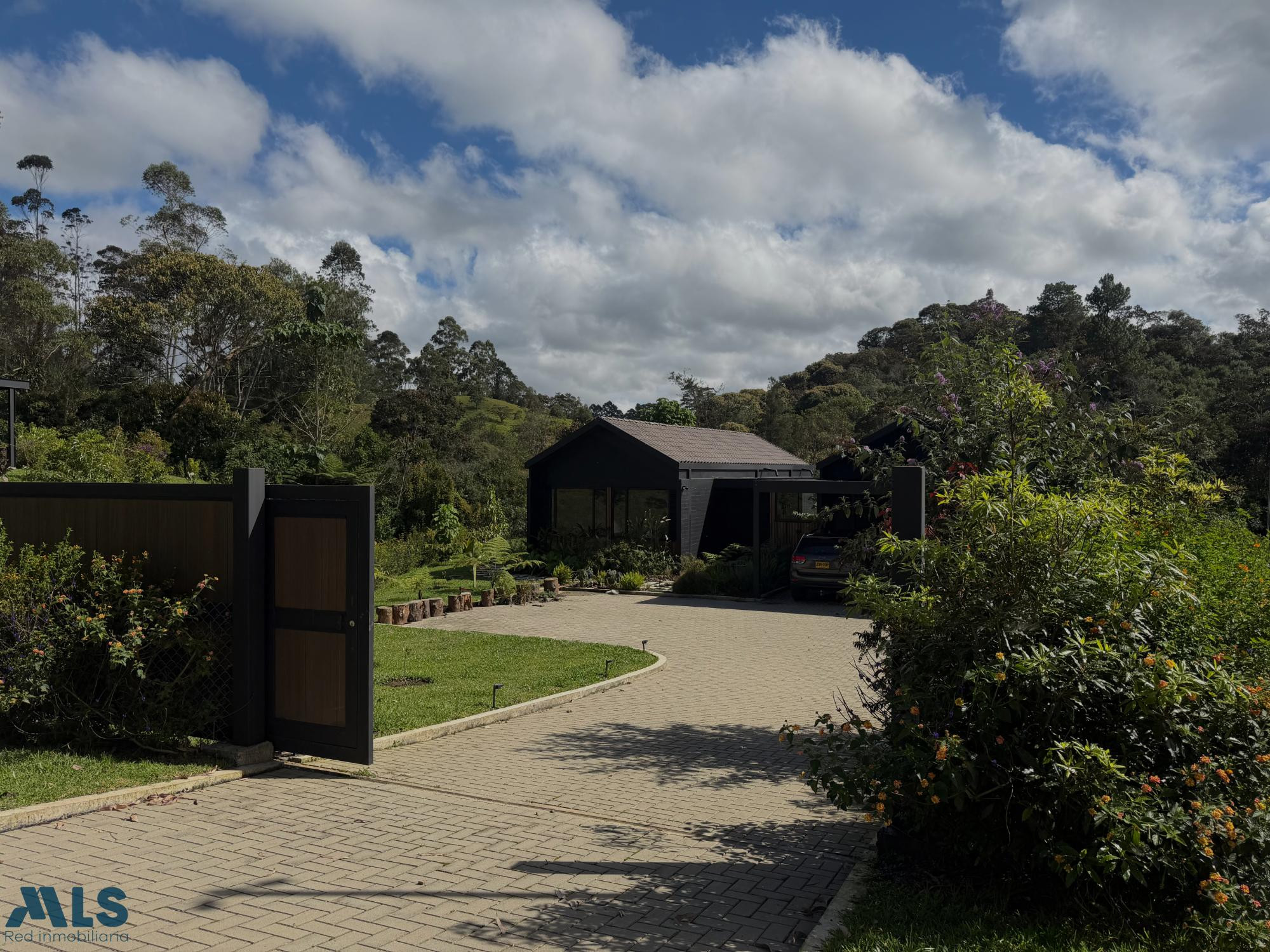 CASA CAMPESTRE - MONTE SERENO REFUGIO el-retiro - pantanillo