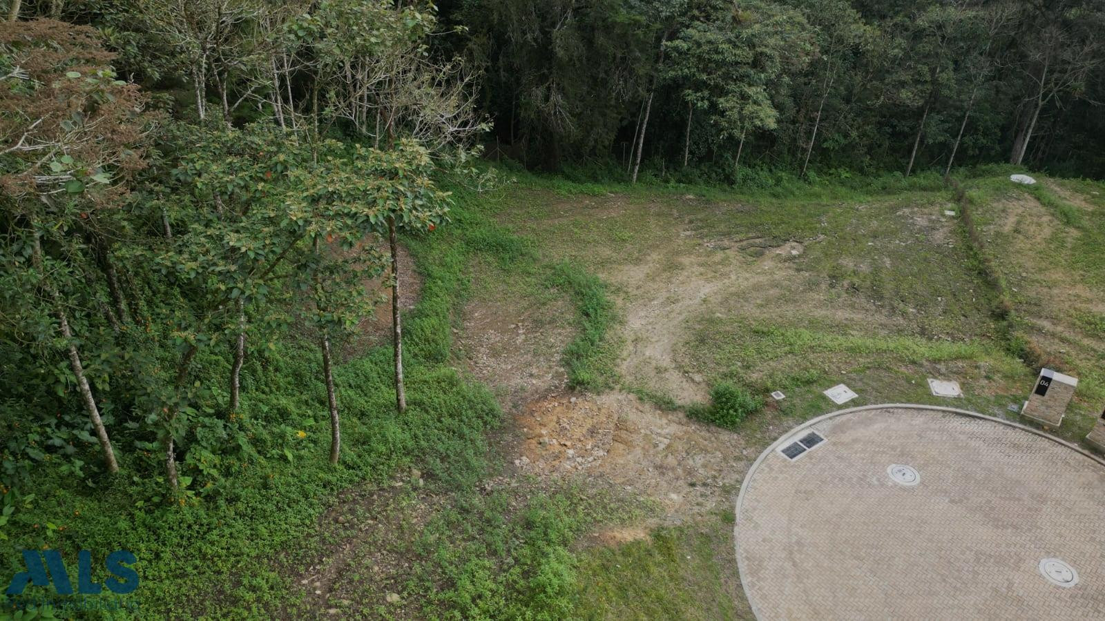 Lote en medio de la ciudad envigado - loma del escobero