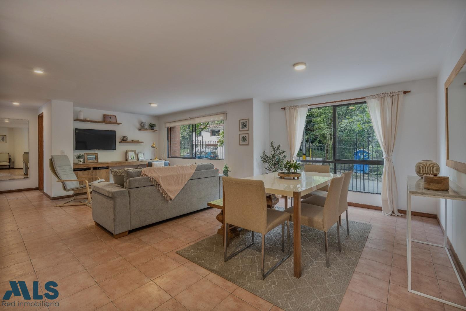 APARTAMENTO EN UNA UBICACIÓN ESTRATÉGICA medellin - las lomas no 1