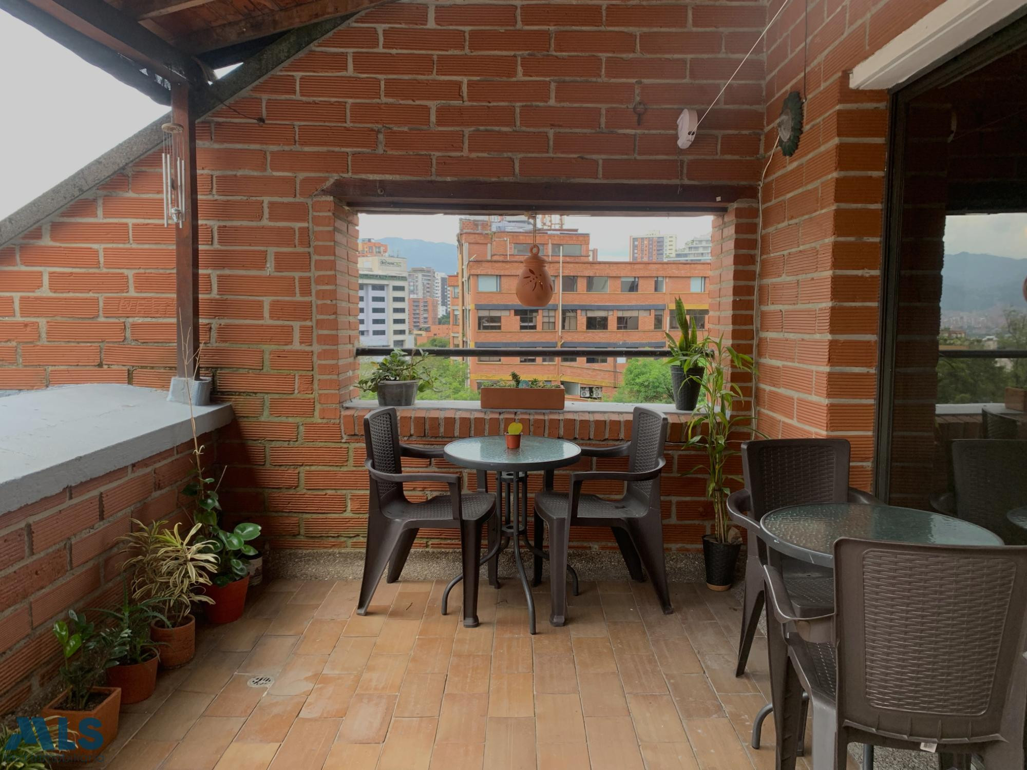 Penthouse en Provenza – 117 m² con terraza privada y alto potencial medellin - el poblado