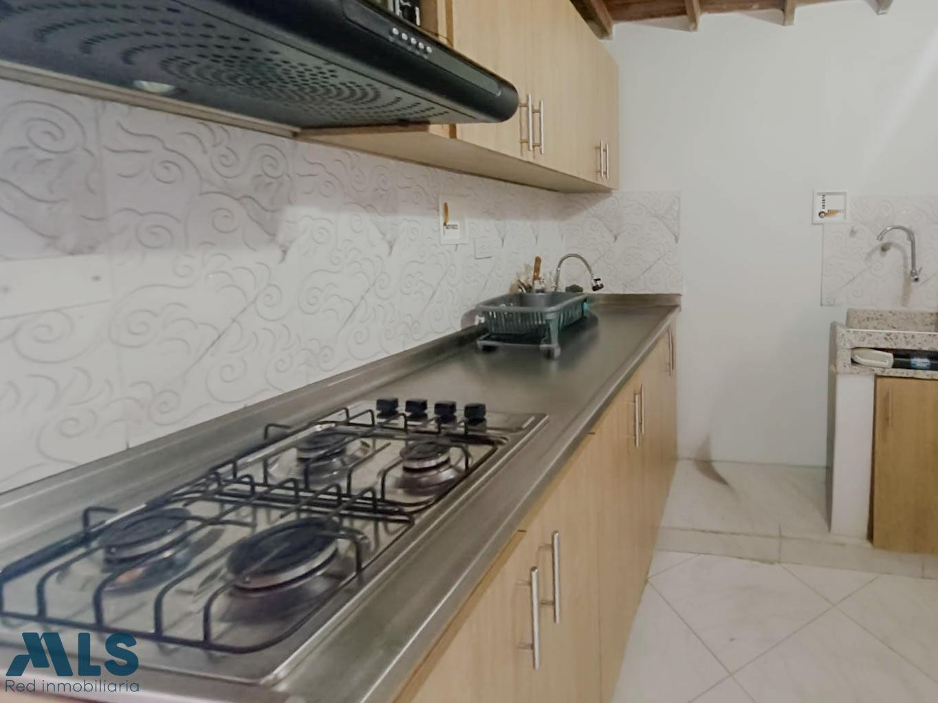 apartamento en venta tercer piso medellin - la pradera