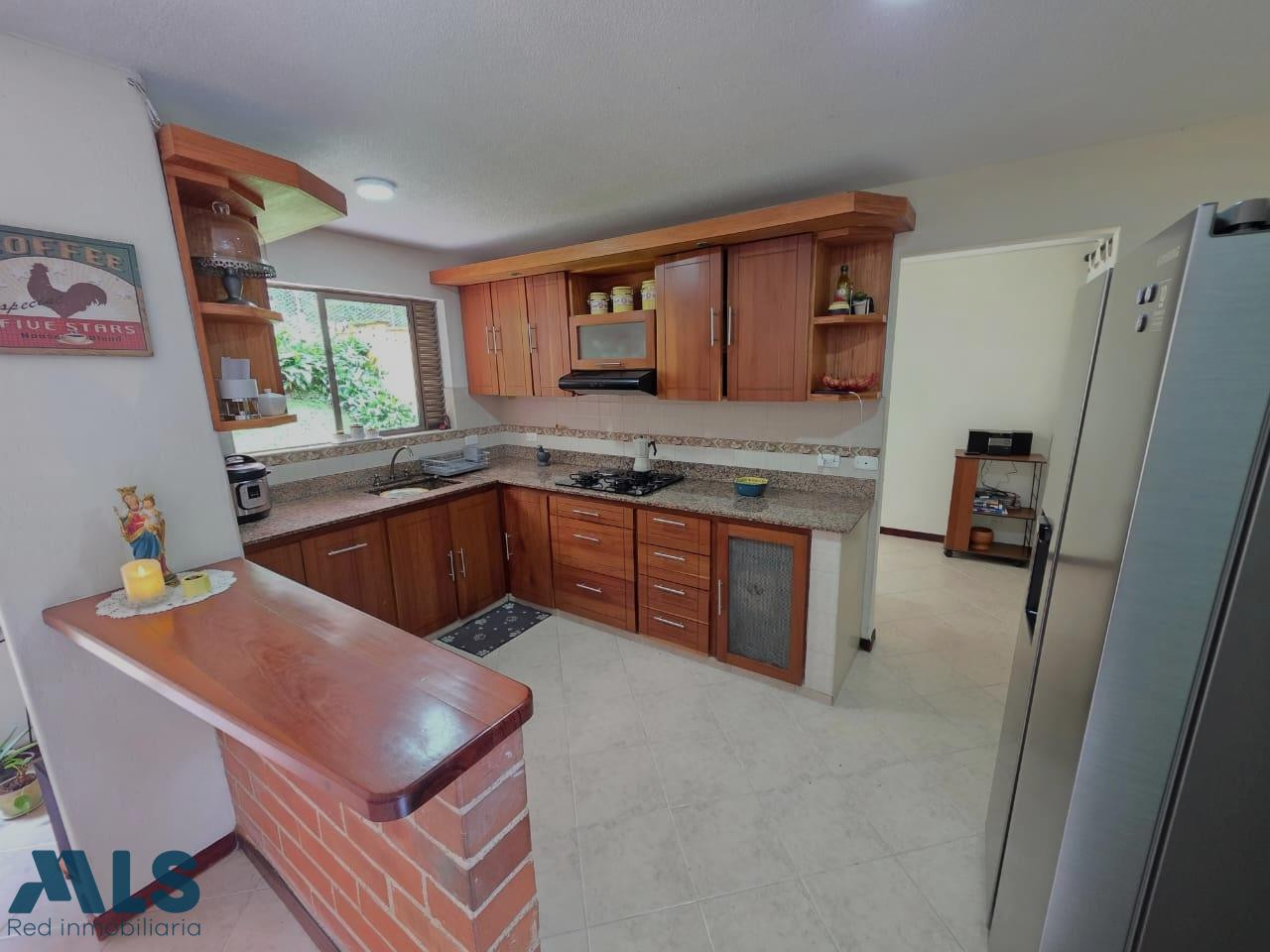 Casa en venta en Sabaneta en zona tranquila. sabaneta - v canaveralejo