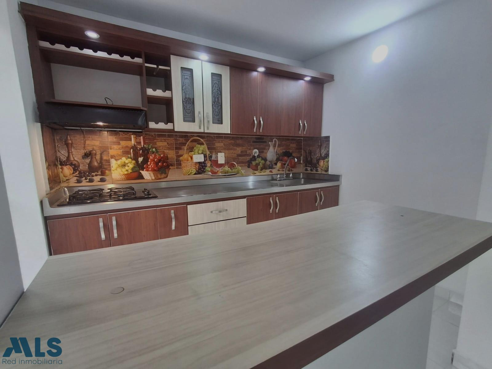 Casa primer piso con garaje medellin - el diamante