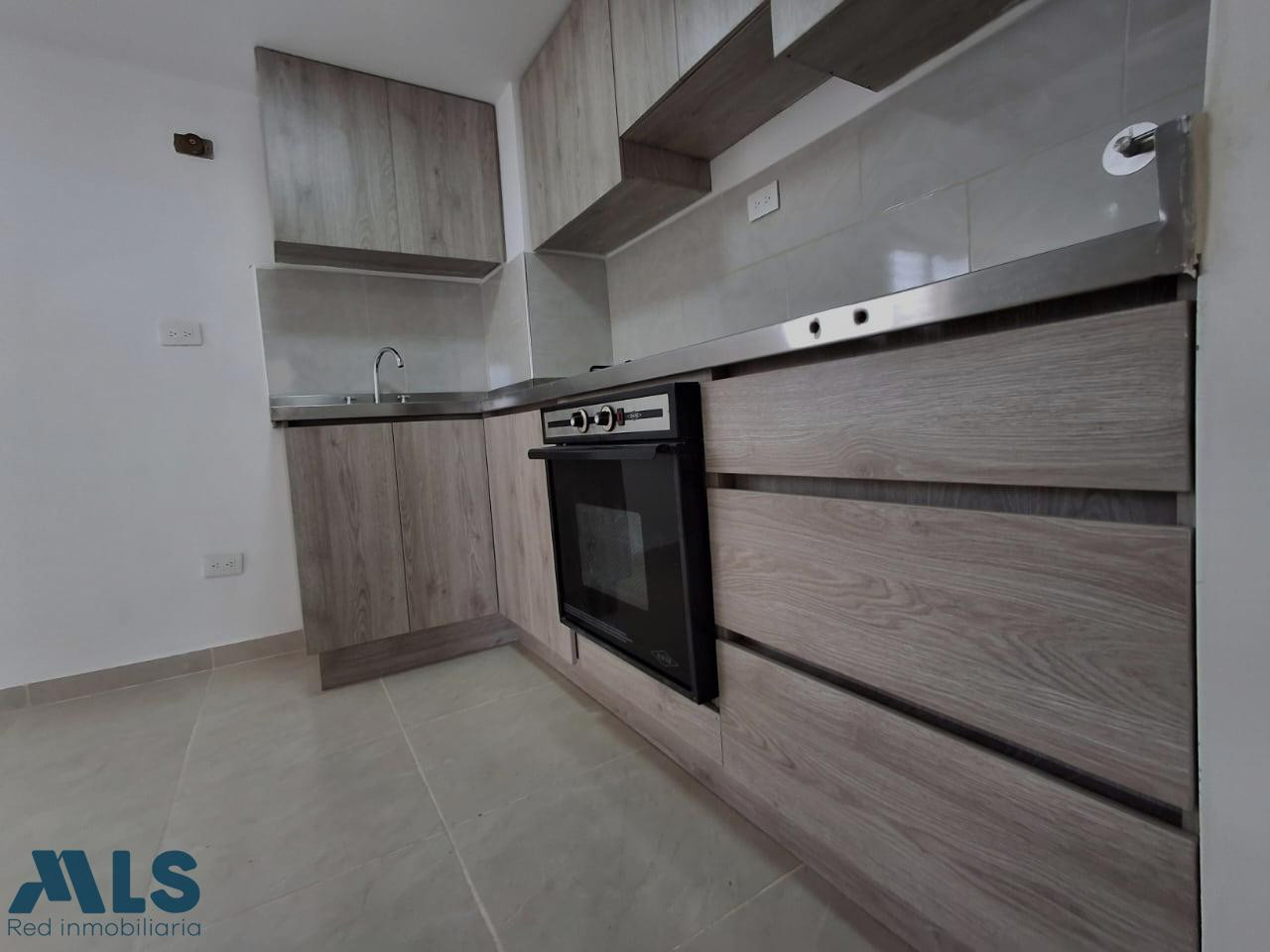 Apartamento con excelente ubicación. medellin - florida nueva
