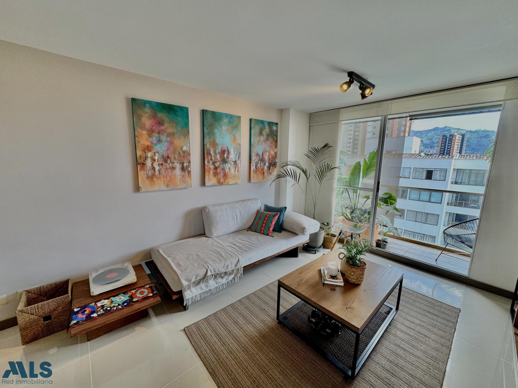 Apartamento en excelente ubicación, unidad completa. envigado - la abadia