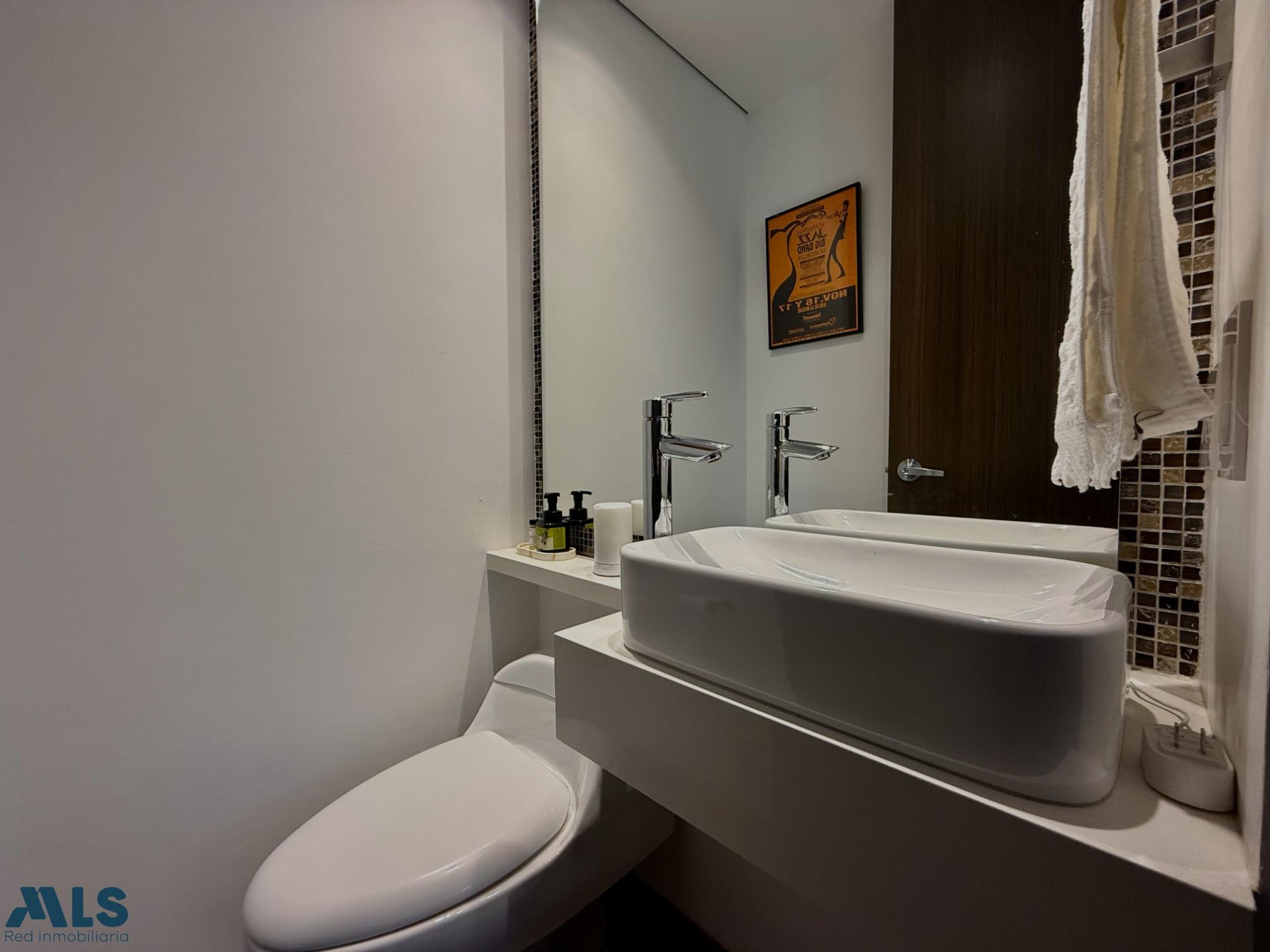 APARTAMENTO CON DISTRIBUCION IMPECABLE envigado - la abadia