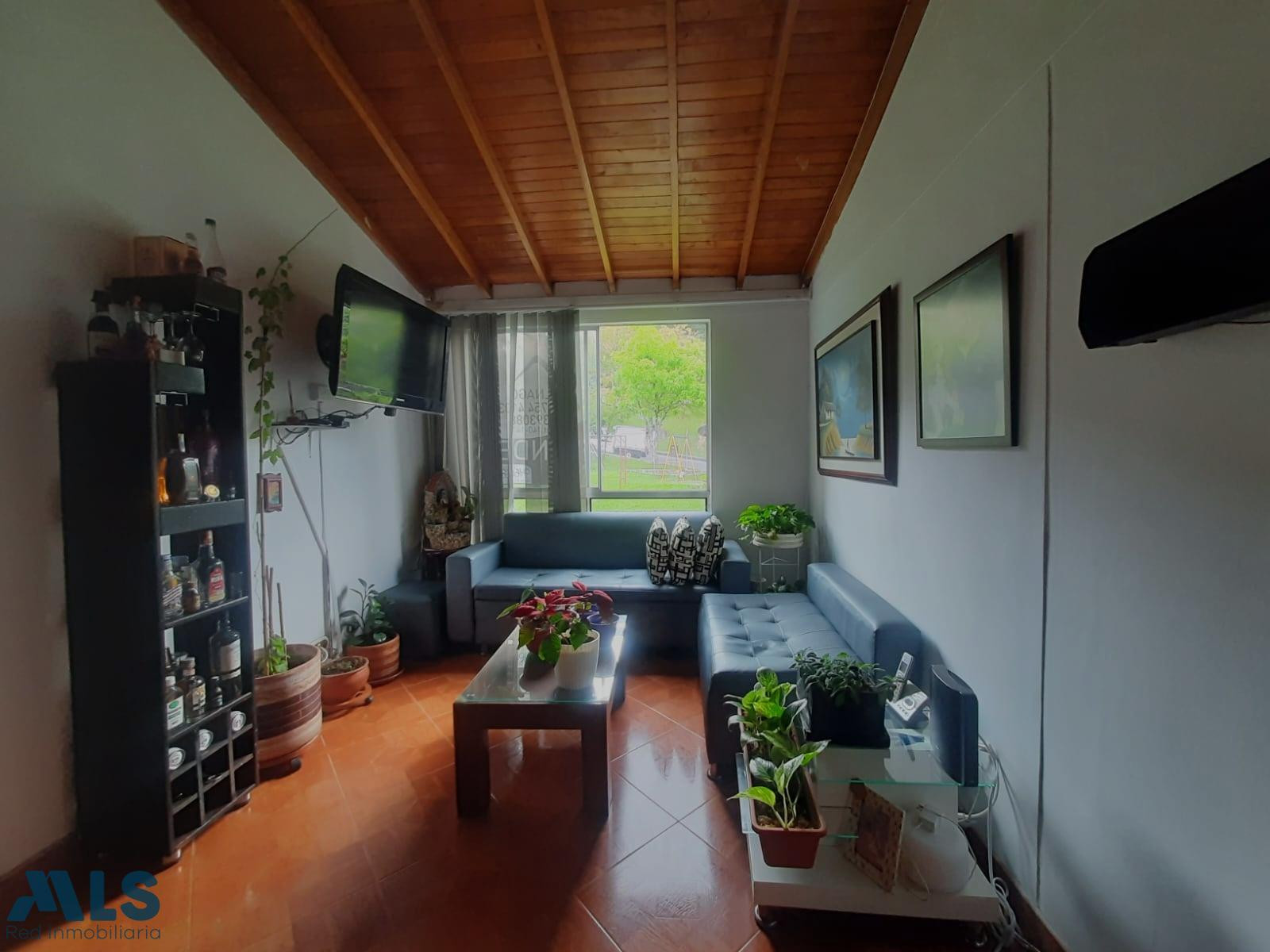 buena ubicación medellin - cataluna