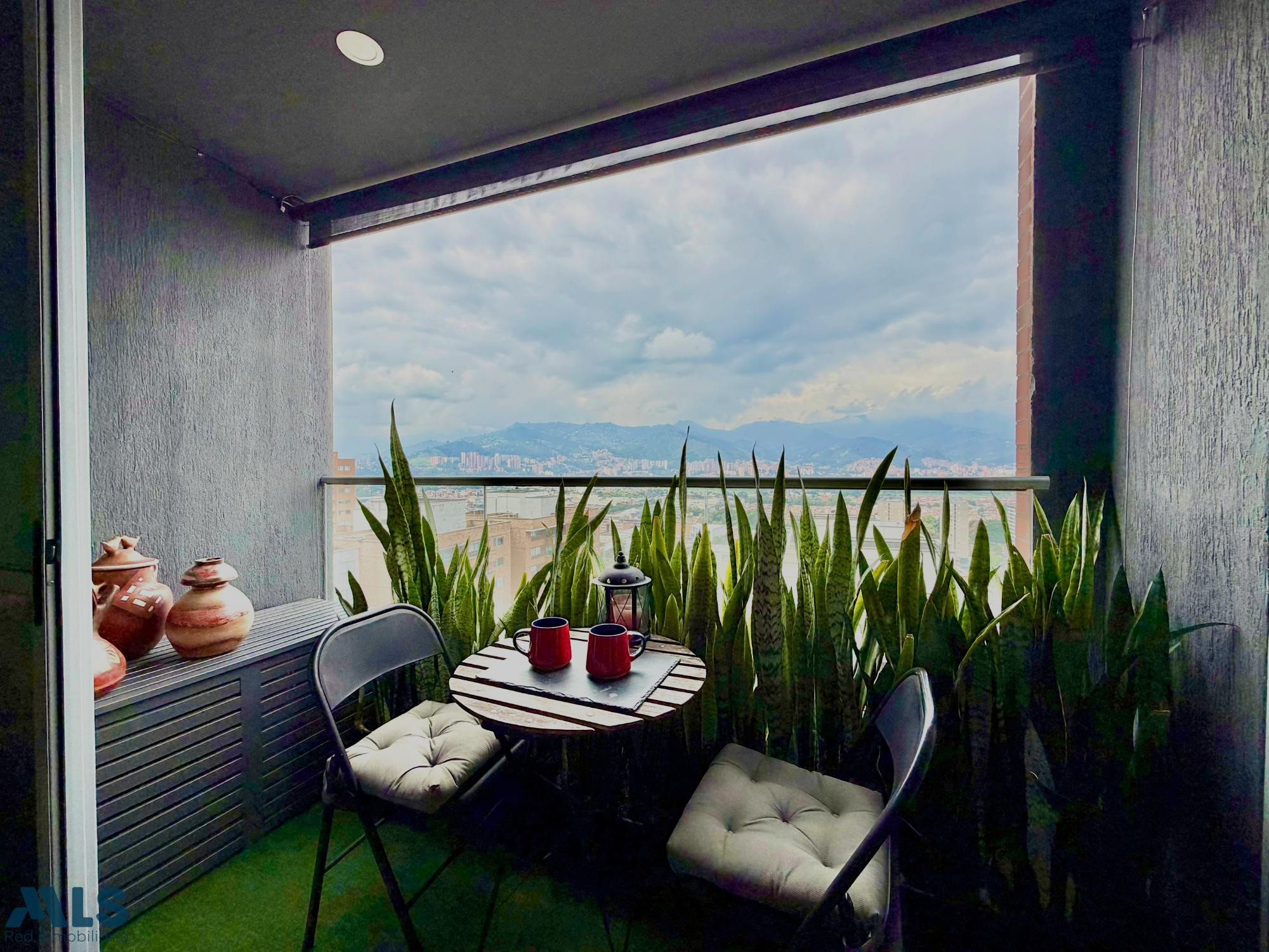 VENTA DE APARTAESTUDIO EN CIUDAD DEL RÍO | MEDELLÍN medellin - ciudad del rio