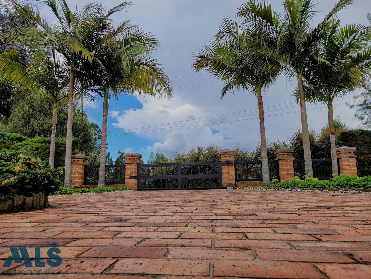 CASA CAMPESTRE EN EL ALTO DEL ESCOBERO ¡ADIÓS VIDA DE LA CIUDAD! el-retiro - alto del escobero el retiro