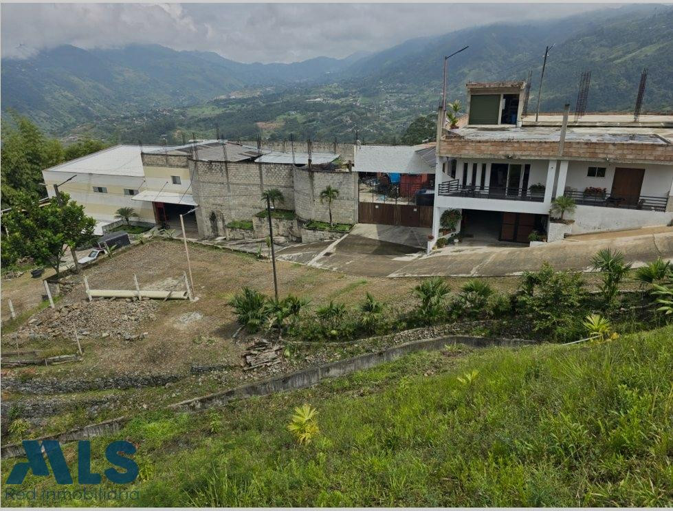 Venta Bodega, Local, Casa Lote amaga - zona rural