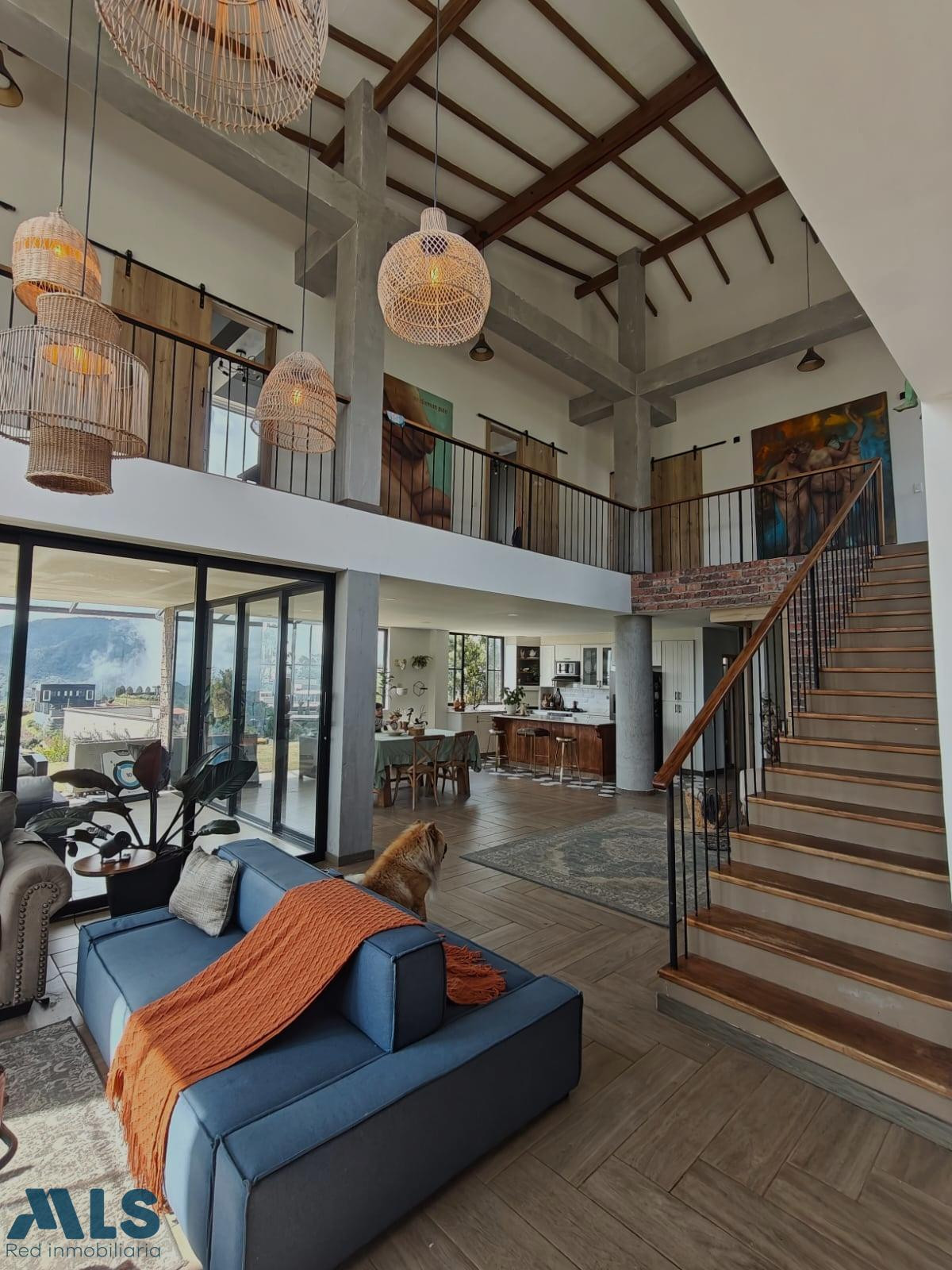 ESPECTACULAR CASA CAMPESTRE CON VISTA SOÑADA envigado - alto del escobero envigado