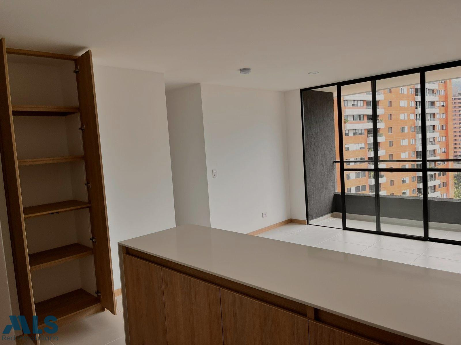 Venta de apartamento muy nuevo en Loma del Escobero envigado - loma del escobero