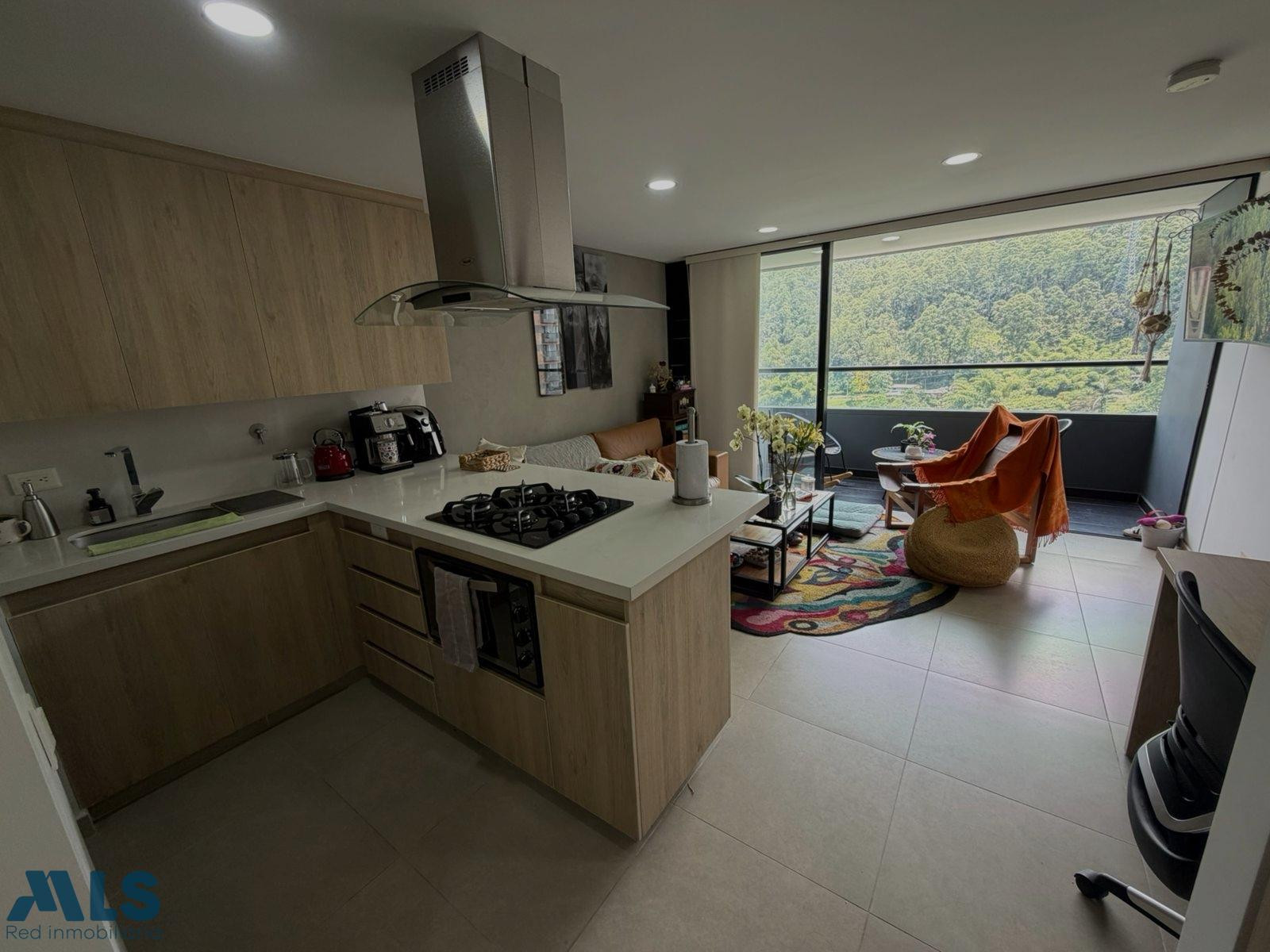 VENDO HERMOSO APARTAESTUDIO - POBLADO - PALMAS - PISO ALTO medellin - altos del poblado