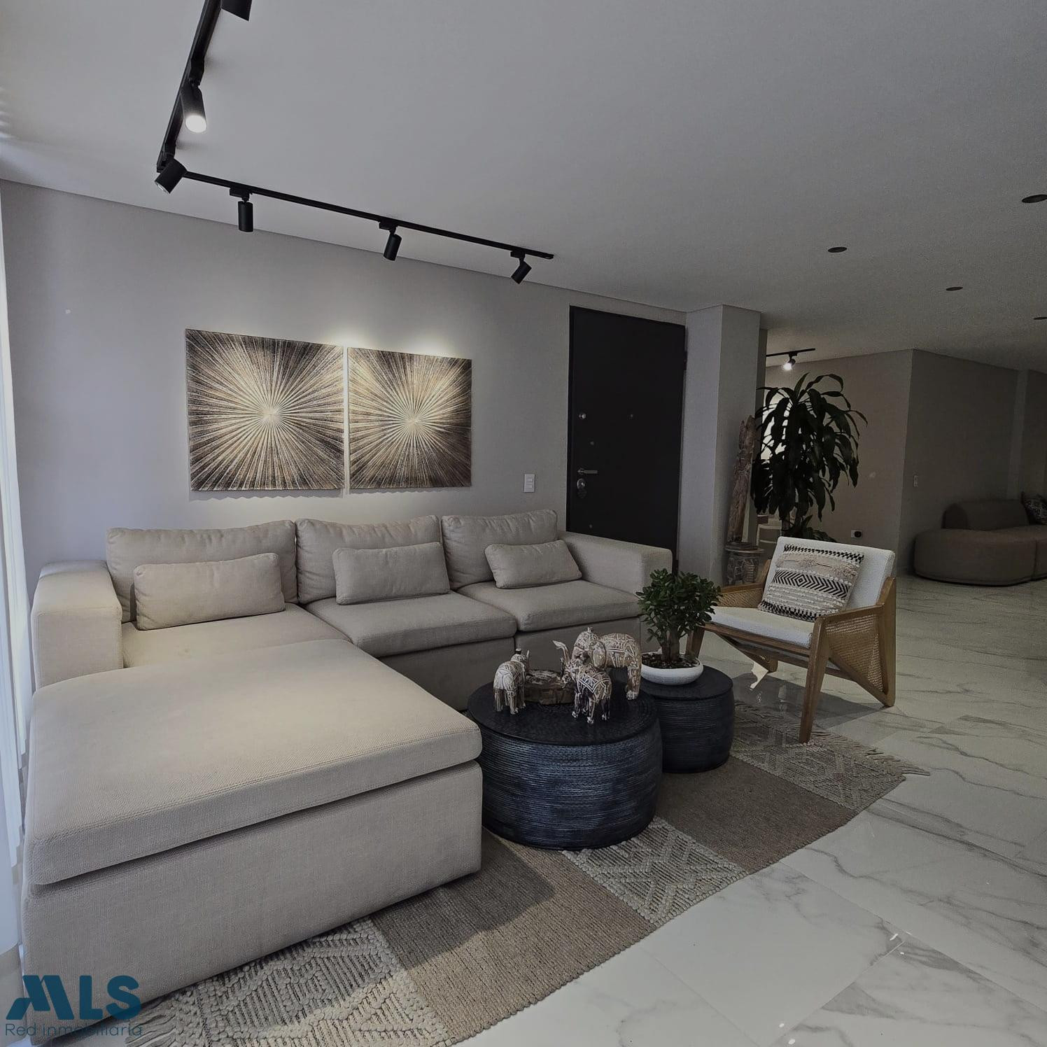 Apartamento con acabados de lujo medellin - santa teresita