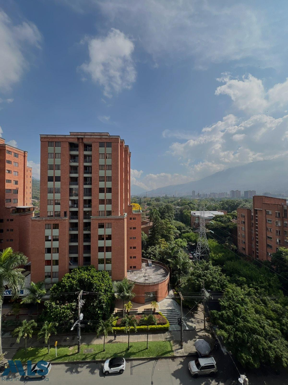 EXCELENTE OPORTUNIDADDE INVERSION medellin - estadio