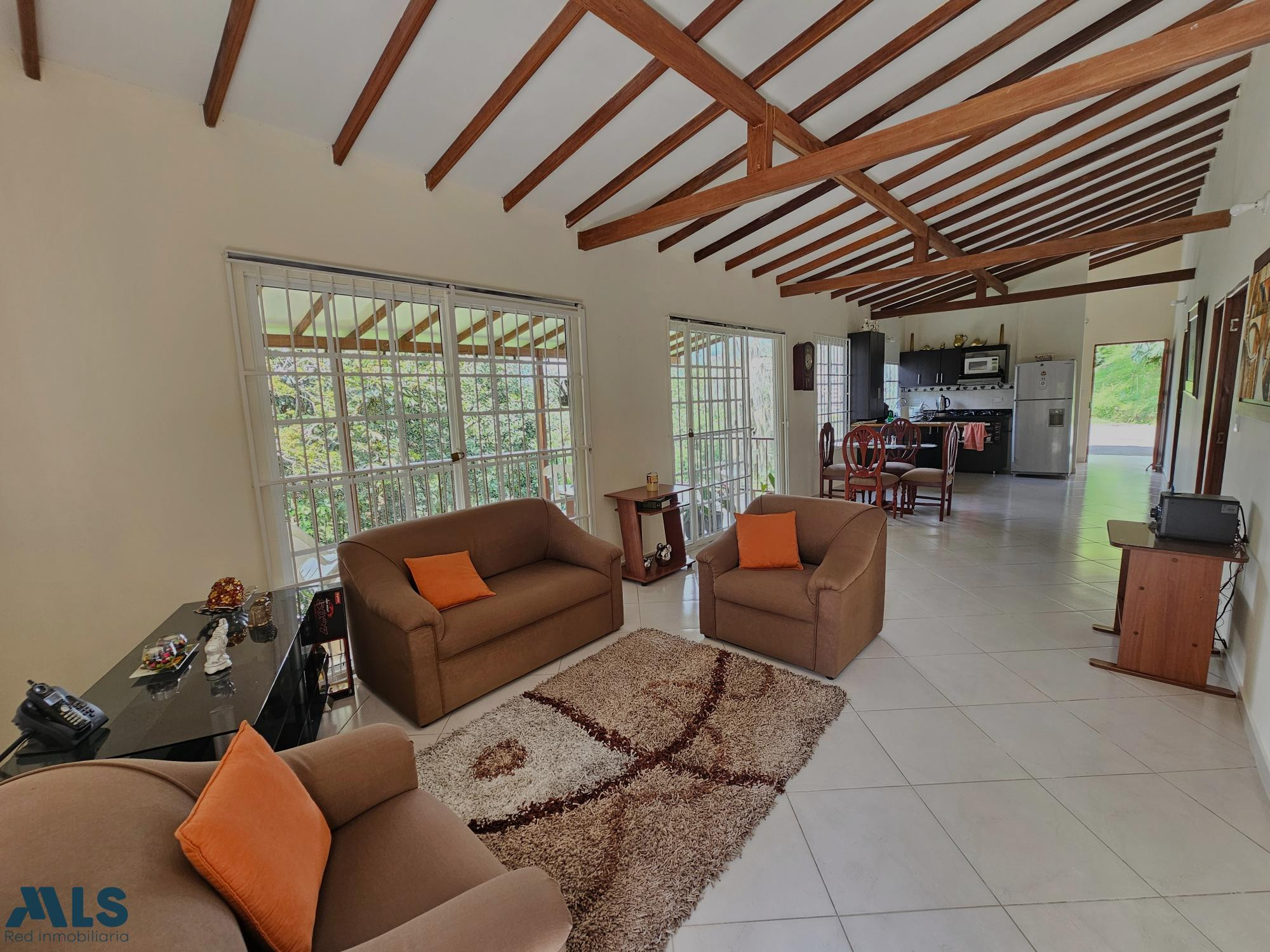 Casa independiente sector campestre envigado - el salado