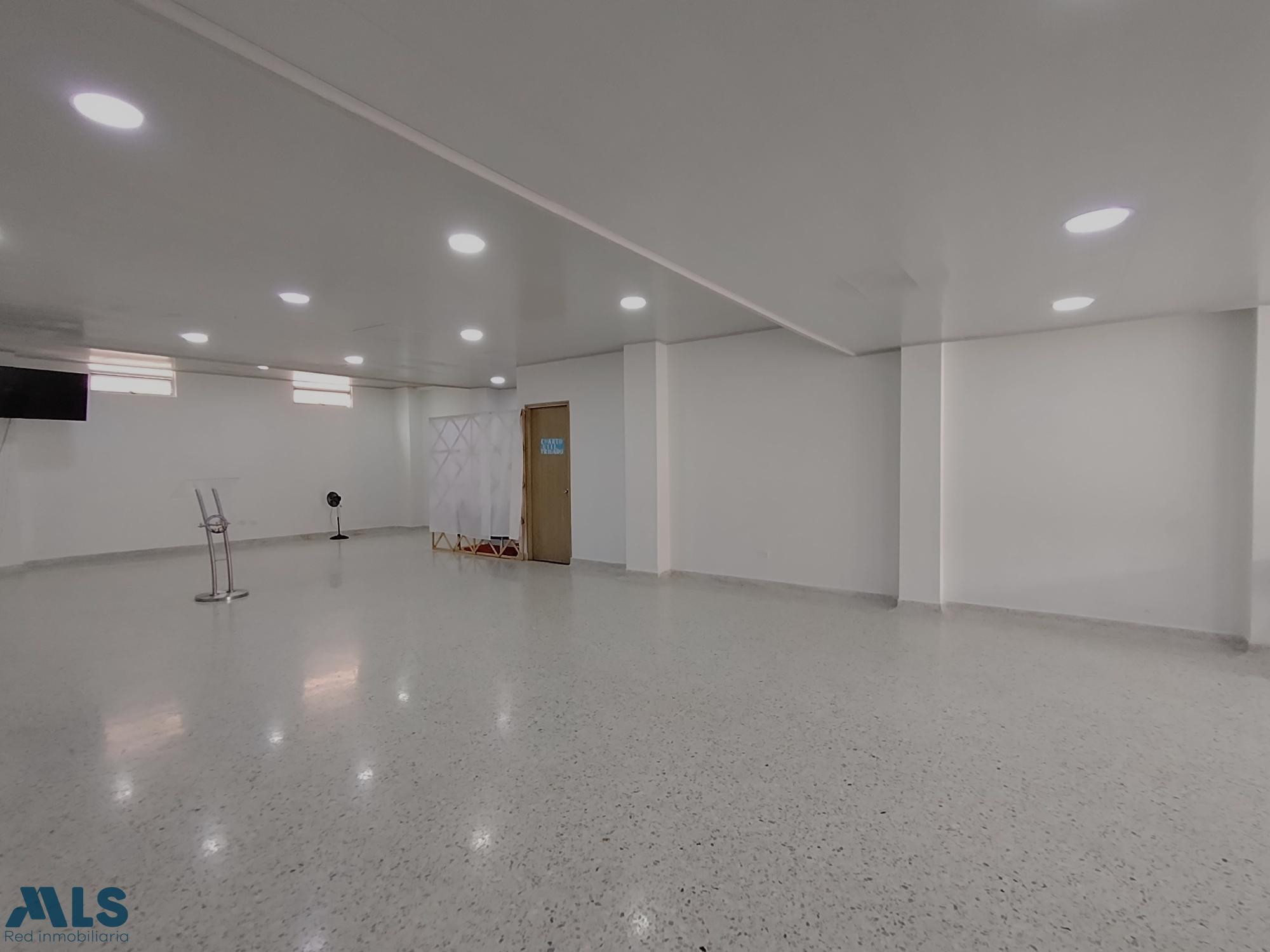 VENTA DE LOCAL COMERCIAL BUENOS AIRES LA ASOMADERA medellin - buenos aires