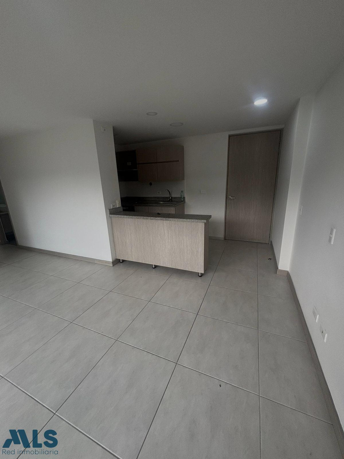 APARTAMENTO EN PRECIO DE OPORTUNIDAD sabaneta - loma de san remo