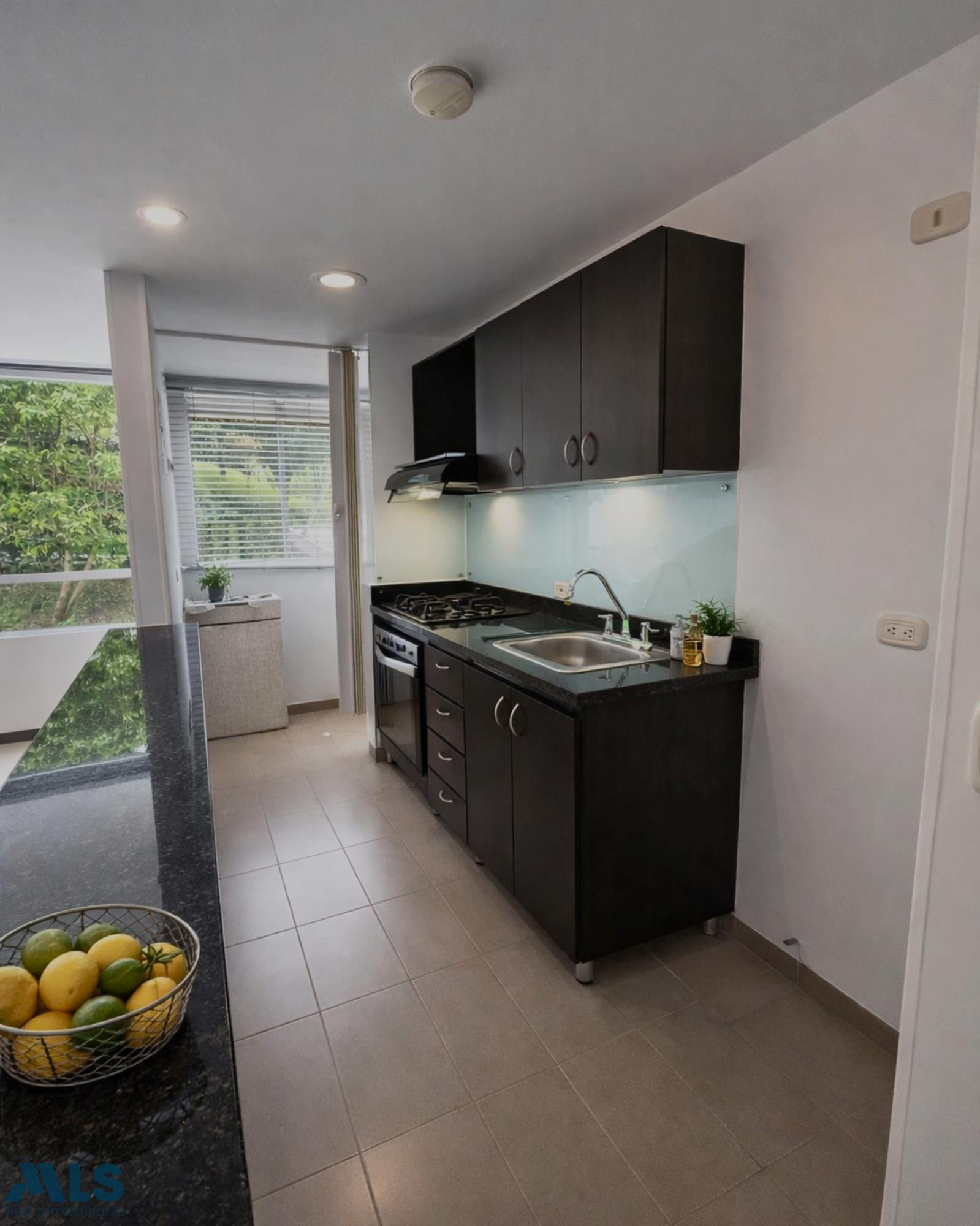 Haz realidad tu sueño de tener vivienda propia: 63 m² con 3 alcobas, comodidad y todo envigado - el trianon