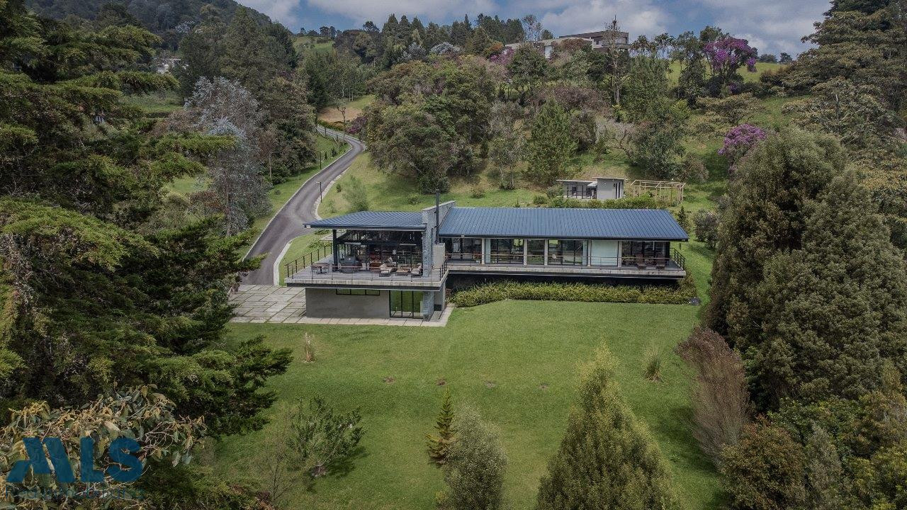 Arquitectura moderna, entorno natural y una experiencia de vida única en cada rincón envigado - alto de las palmas