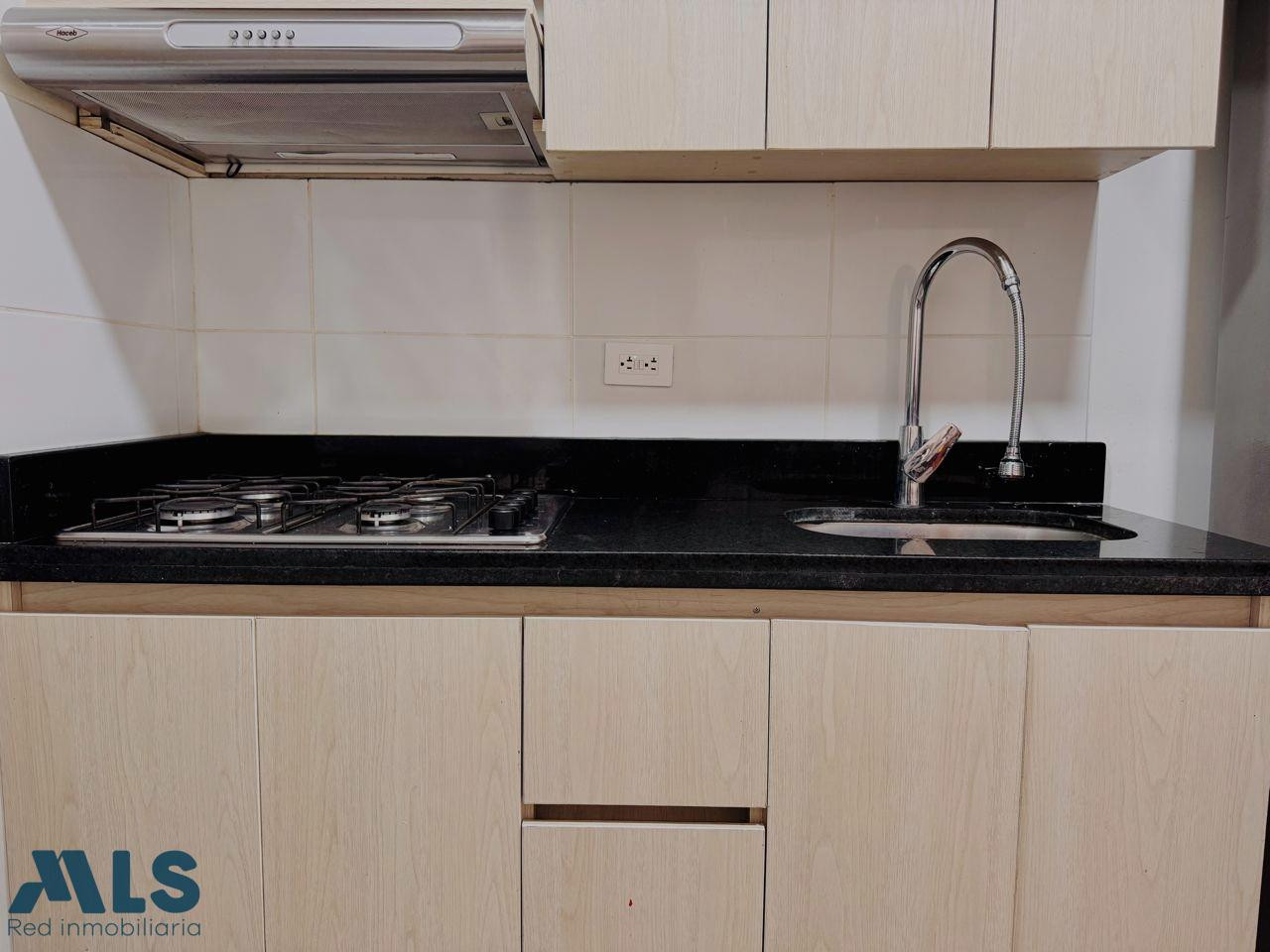 Apartamento con Vista Increíble en Loma de San José – ¡Listo para Escriturar! sabaneta - loma de san jose