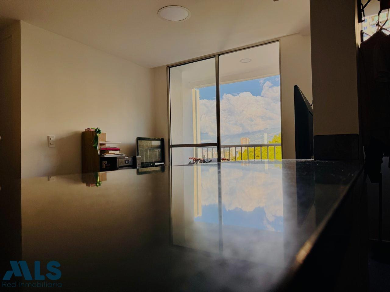 Apartamento con Vista Increíble en Loma de San José – ¡Listo para Escriturar! sabaneta - loma de san jose