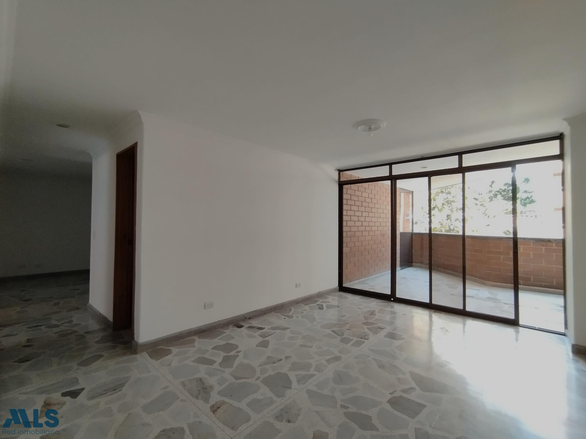 Amplio apartamento en el corazón de Laureles medellin - santa teresita