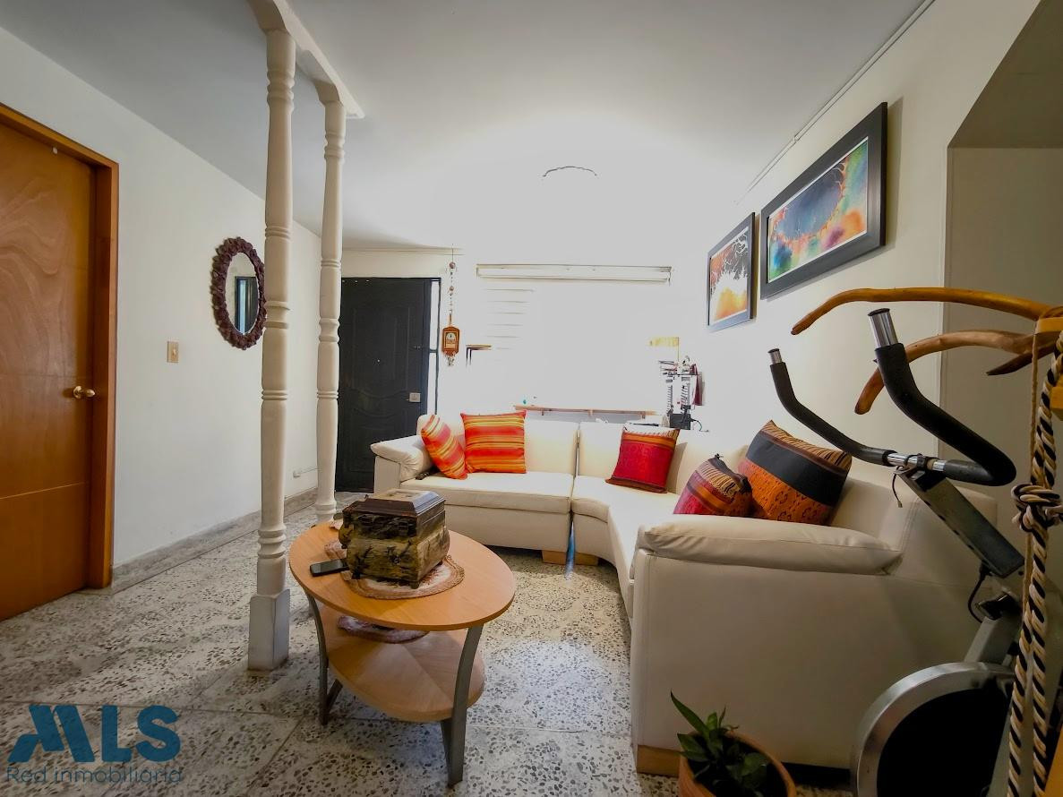 CASA EN PRIMER PISO CALASANZ PARTE BAJA medellin - calasanz