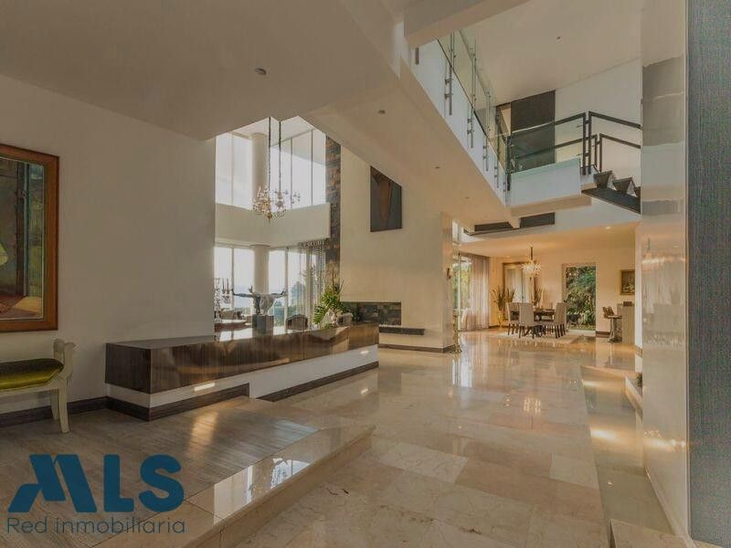 Casa en venta ubicada en El Poblado sector La Calera medellin - la calera