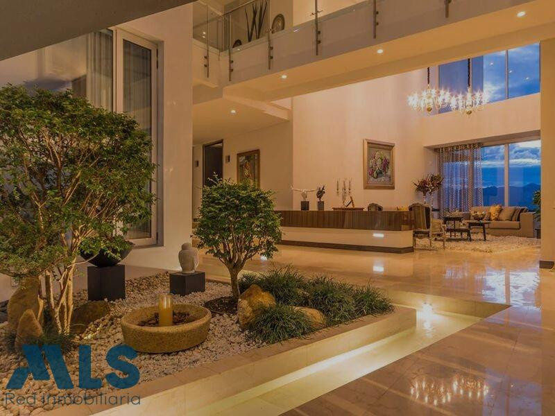 Casa en venta ubicada en El Poblado sector La Calera medellin - la calera