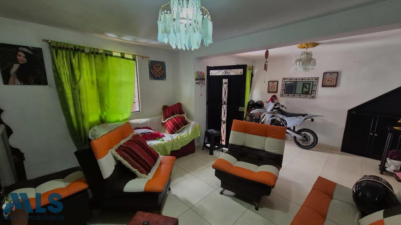 venta de casa en castilla de 128 metros primer piso medellin - castilla