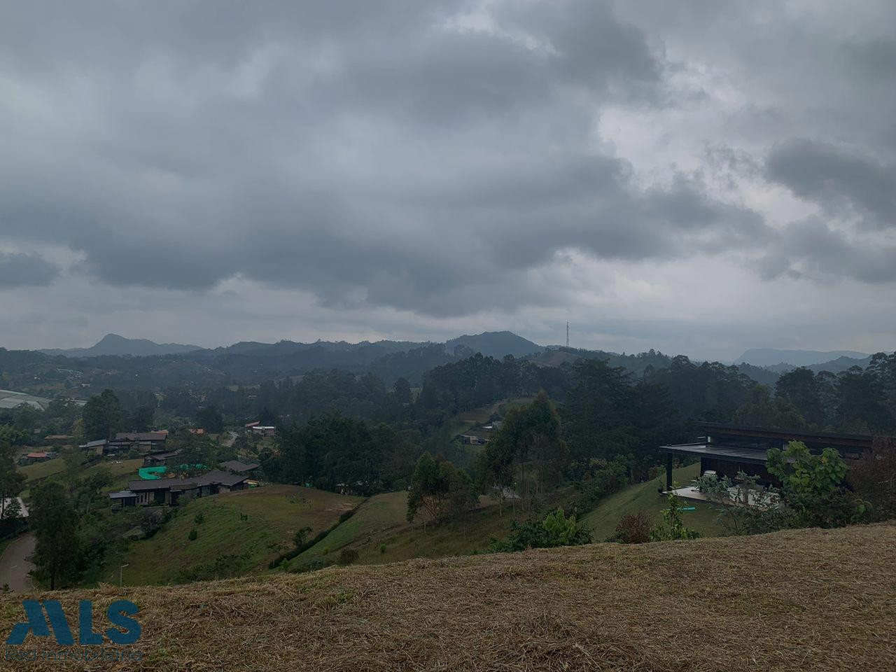 Lote en la parcelación más completa de Oriente. el-retiro - v pantanillo