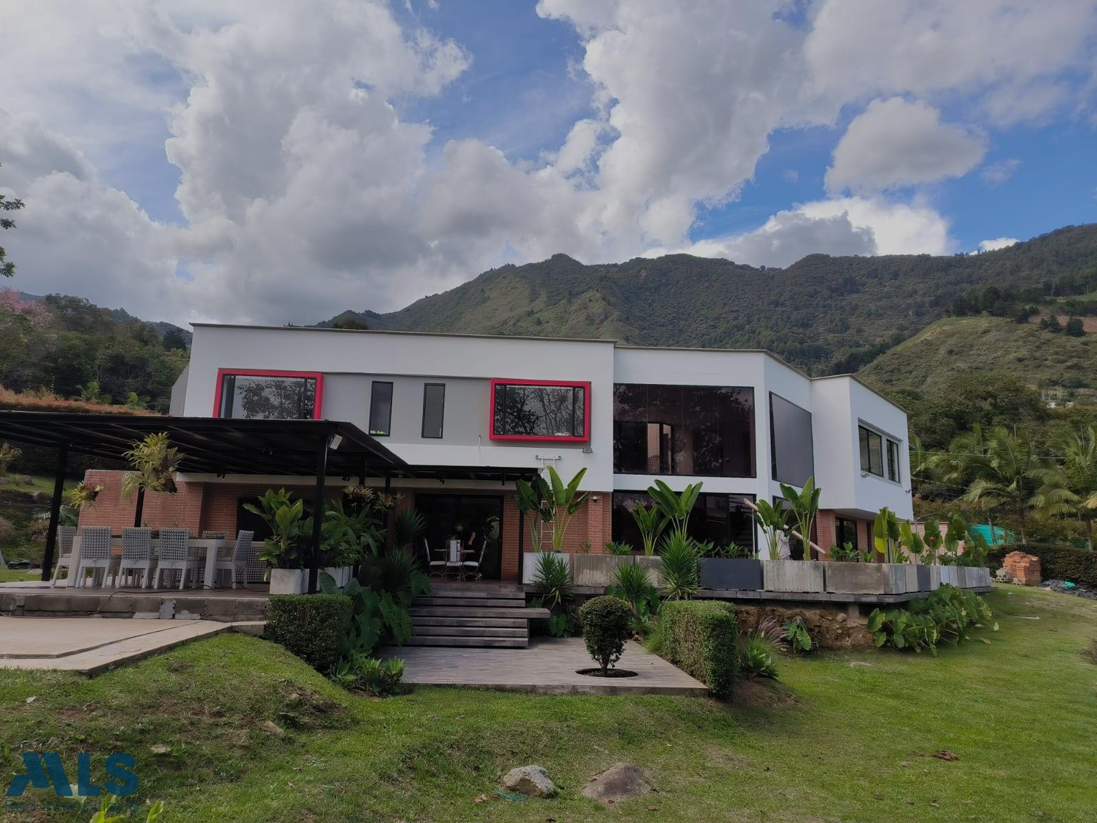 Espectacular Casa Campestre copacabana - v la veta