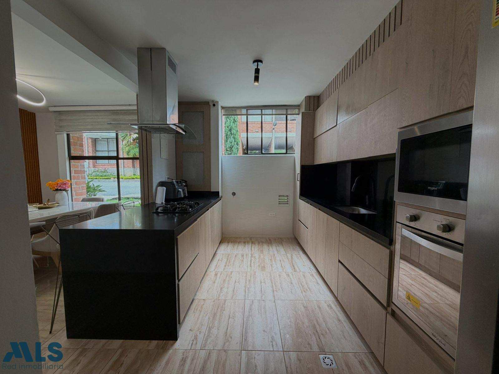 Casa remodelada en excelente ubicación medellin - el tesoro