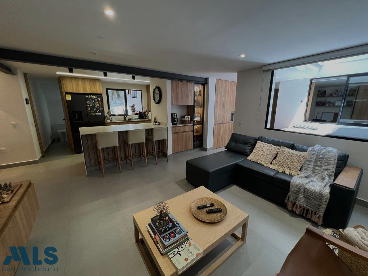 CASA INDEPENDIENTE LAURELES NOGAL REMODELADA medellin - nogal