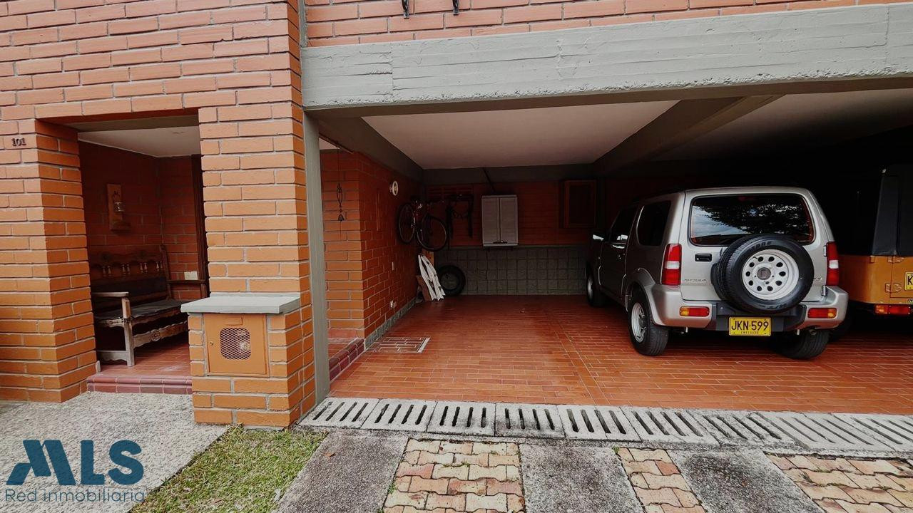 Casa en Envigado cerca del Mall Terracina Plaza envigado - el chocho
