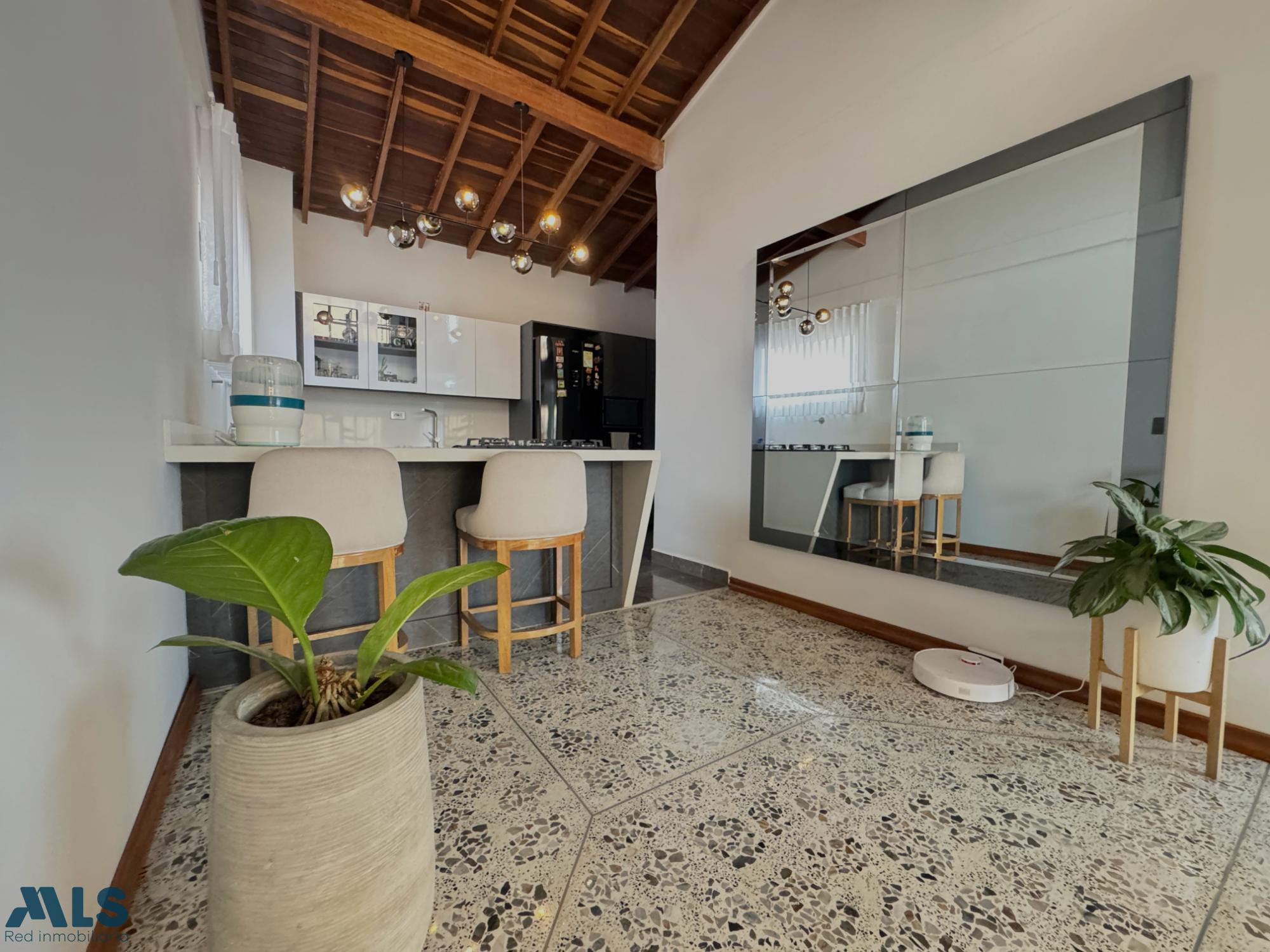 Duplex completamente remodelado en San Joaquín medellin - san joaquin