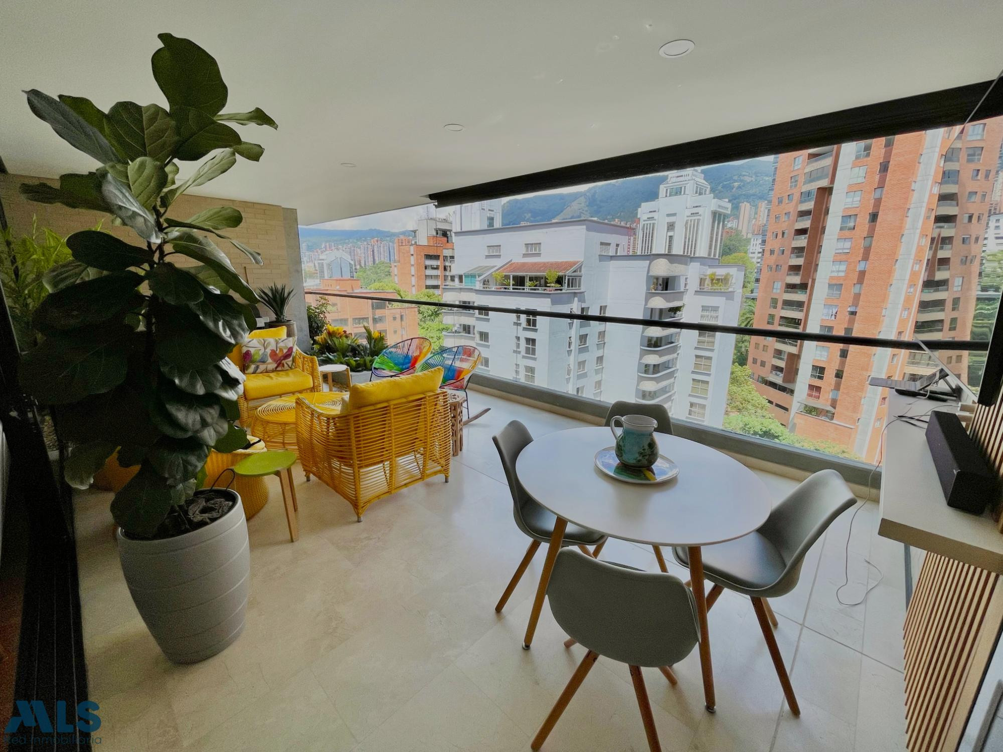 Diseño, amplitud y ubicación top en Santa María de Los Ángeles medellin - santa maria de los angeles