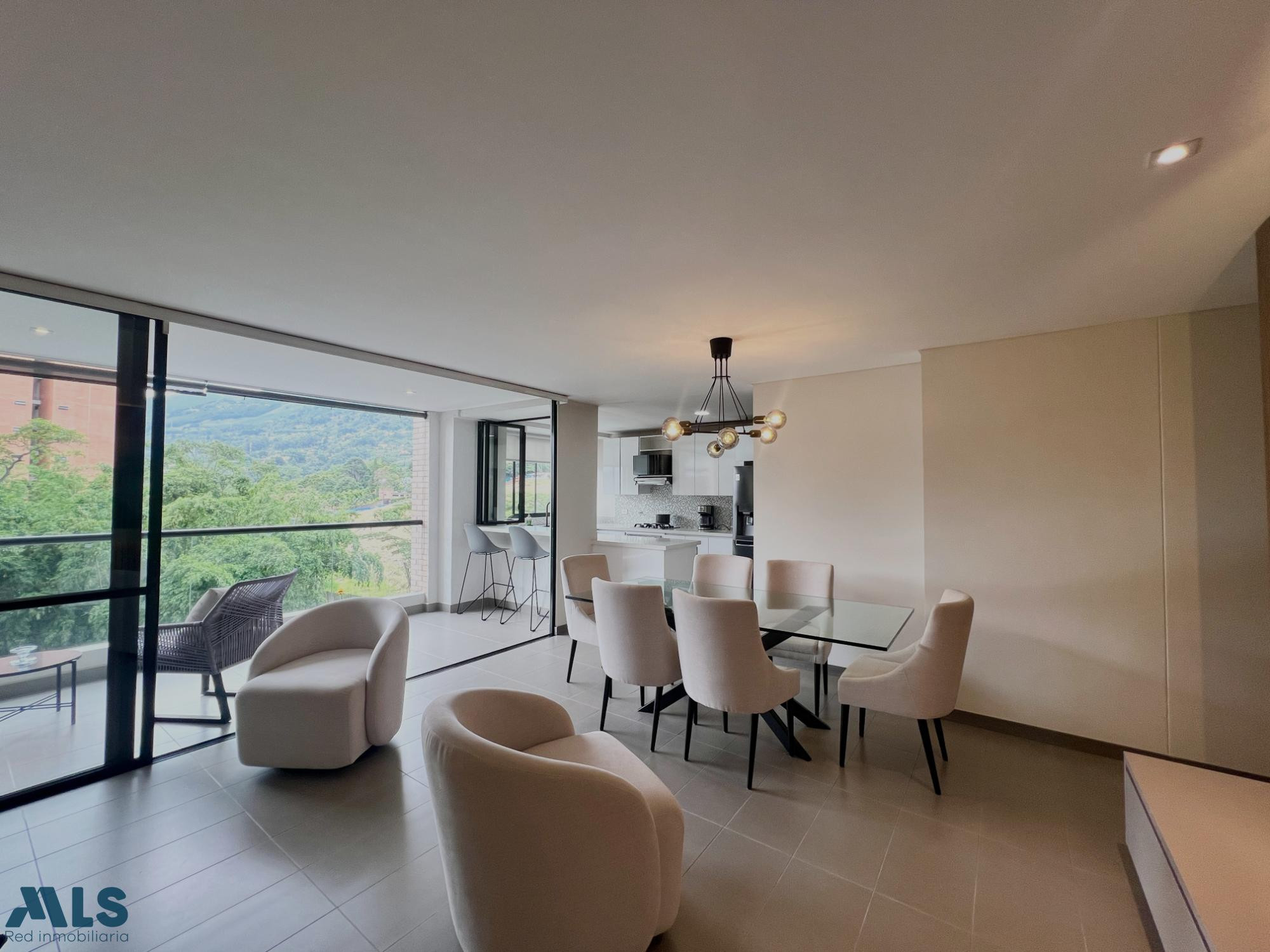 APARTAMENTO EN VENTA REFORMADO EN LOMA DE LAS BRUJAS envigado - loma de las brujas