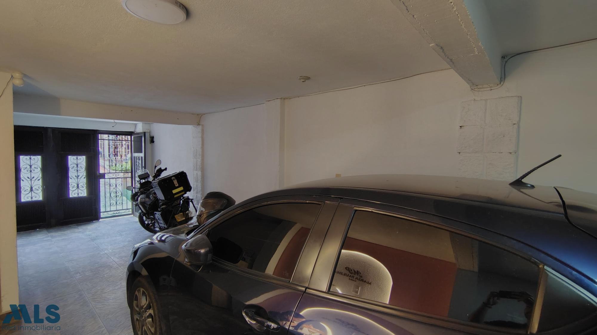 EDIFICIO RESIDENCIAL EN VENTA EN CAMPO VALDES medellin - campo valdes n 1