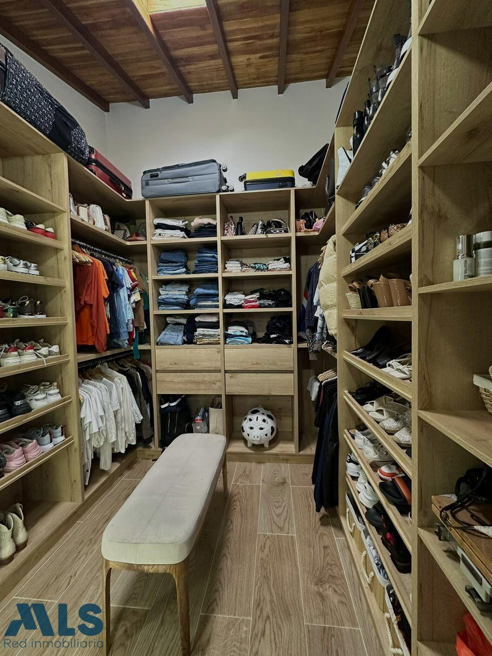 HERMOSA CASA EN VENTA rionegro - san antonio de pereira