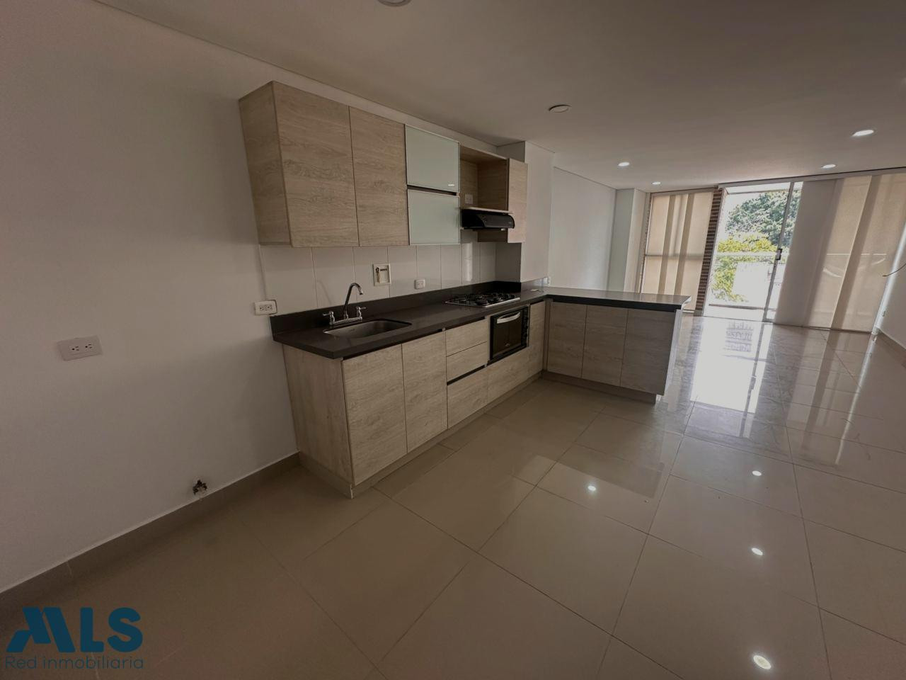 Hermoso apartamento sector calazans medellin - calasanz