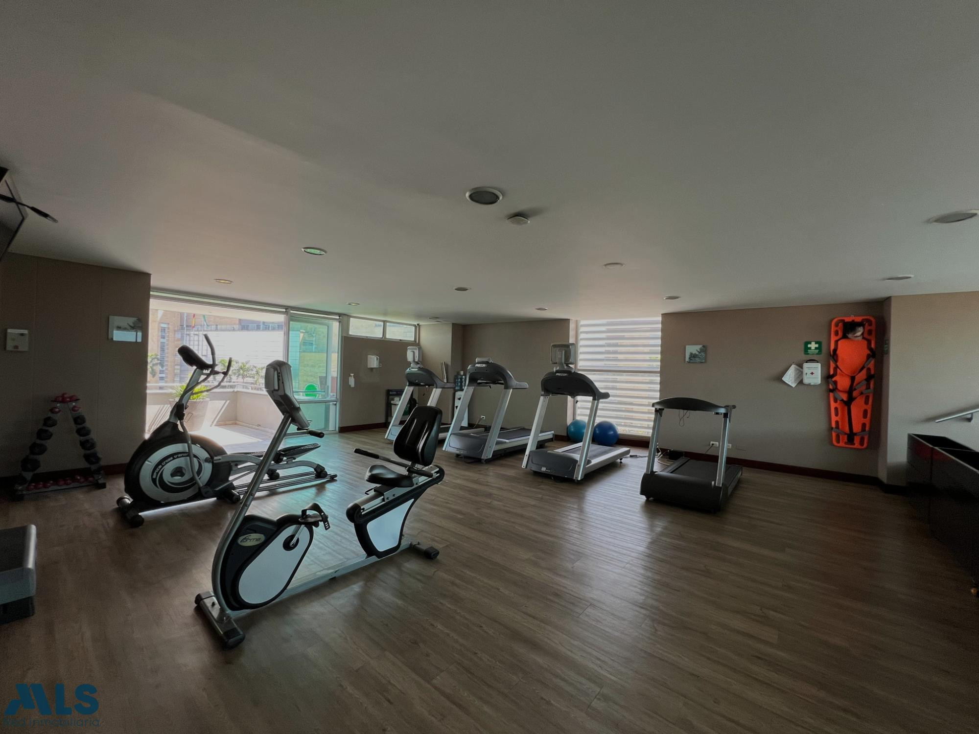 Venta de Apartasuite OVIEDO del Poblado. medellin - oviedo