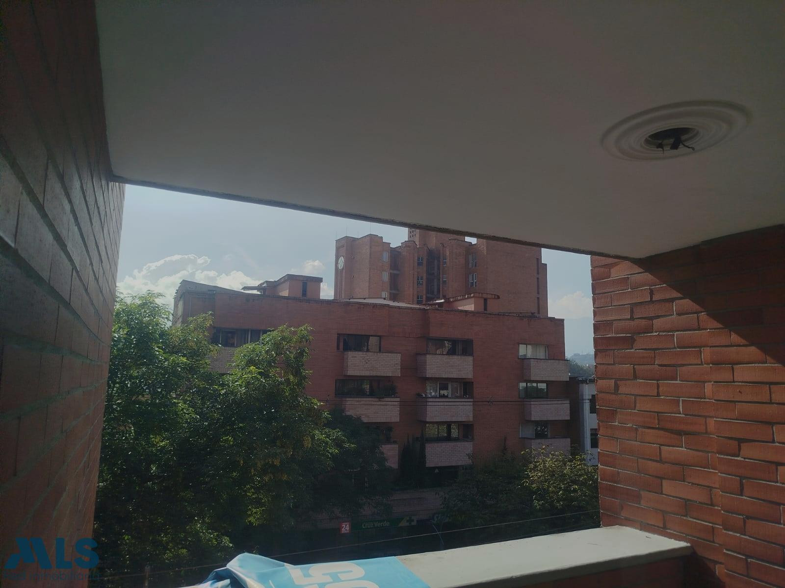 Apartamento en venta en Laureles, sector Estadio medellin - estadio