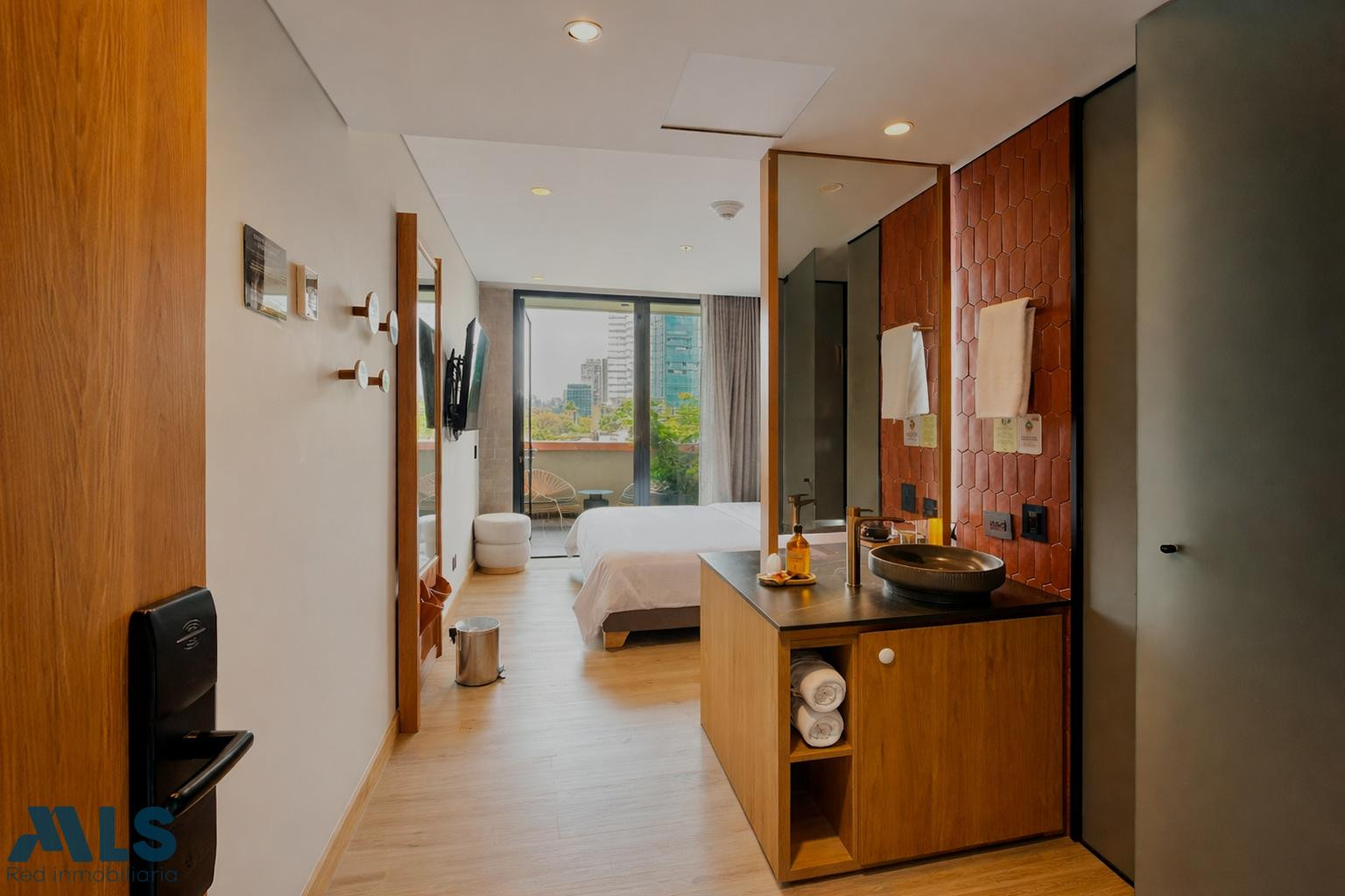 Hermosa suite hotelera en zona rosa de el Poblado medellin - manila