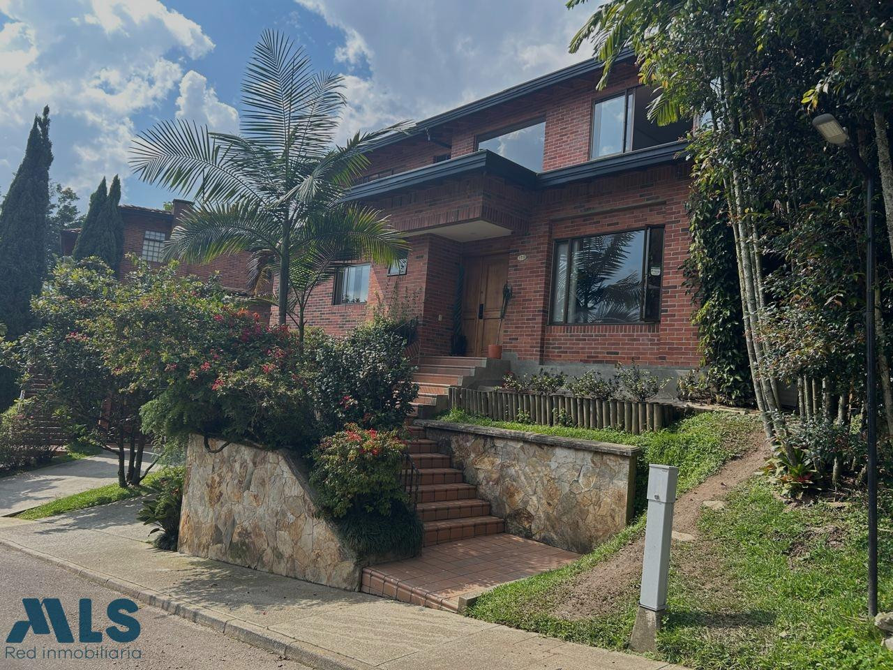 Acogedora y confortables espacios. medellin - altos del poblado