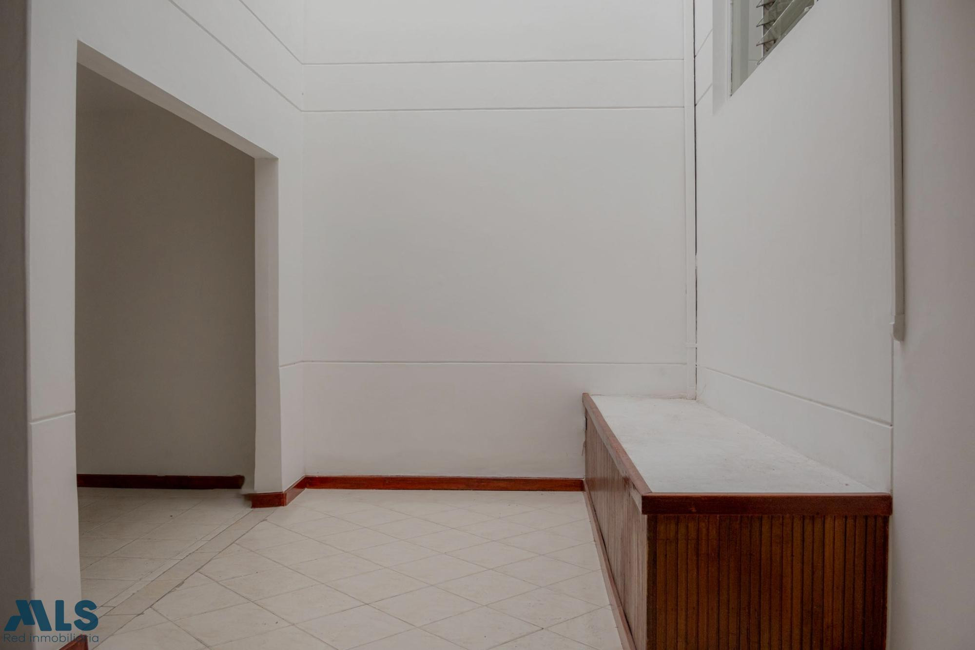 Oportunidad de Desarrollo: Propiedad de 383m² a pasos de la 70, Laureles. medellin - florida nueva