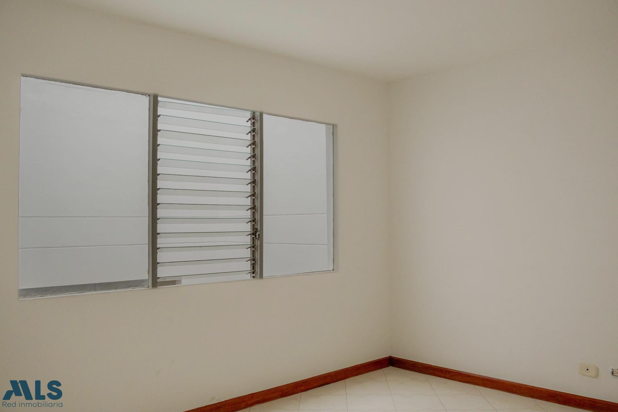 Oportunidad de Desarrollo: Propiedad de 383m² a pasos de la 70, Laureles. medellin - florida nueva